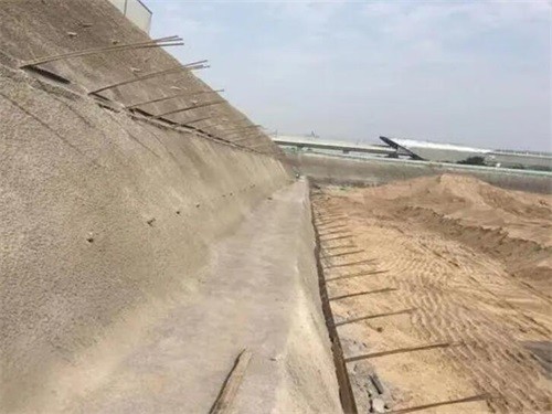 喀喇沁河道边坡加固